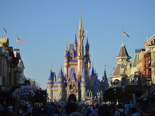 Castillo de Cenicienta al final de Main Street en Magic Kingdom