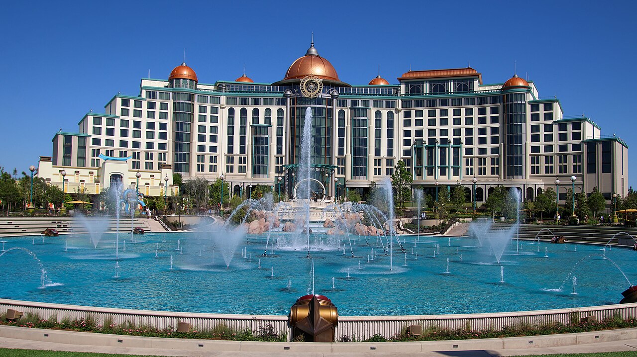 Hotel Helios Grand, junto a Epic Universe