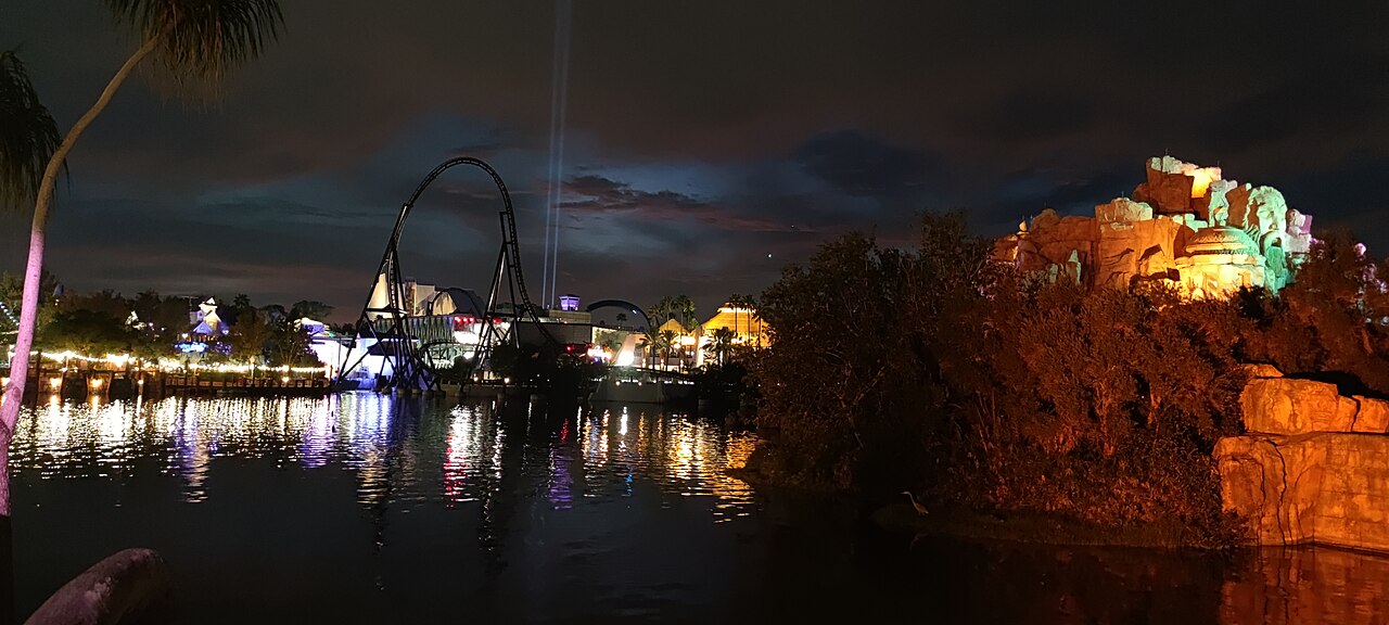 Laguna de Universal Studios Florida de noche